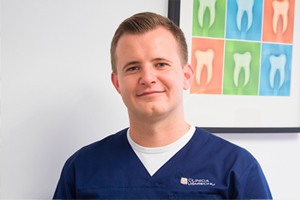 lek. dent. Jakub Ligarski