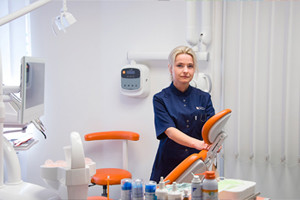 asystentka Aurelia Czernikarz